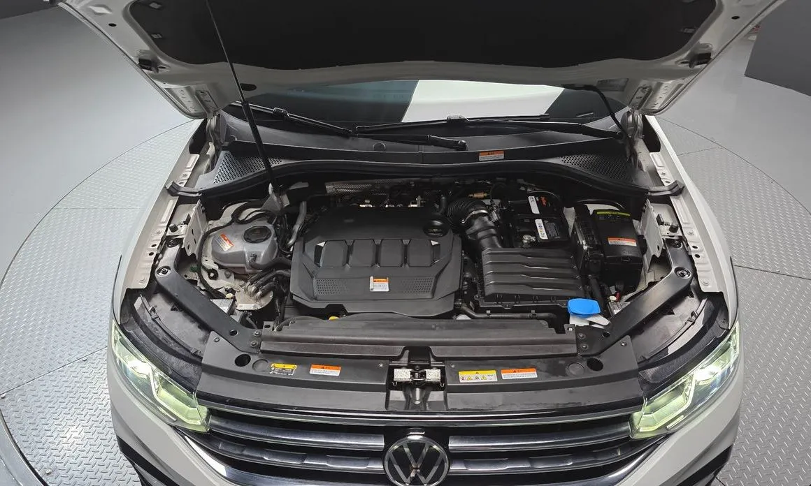 Volkswagen Tiguan — фото 4