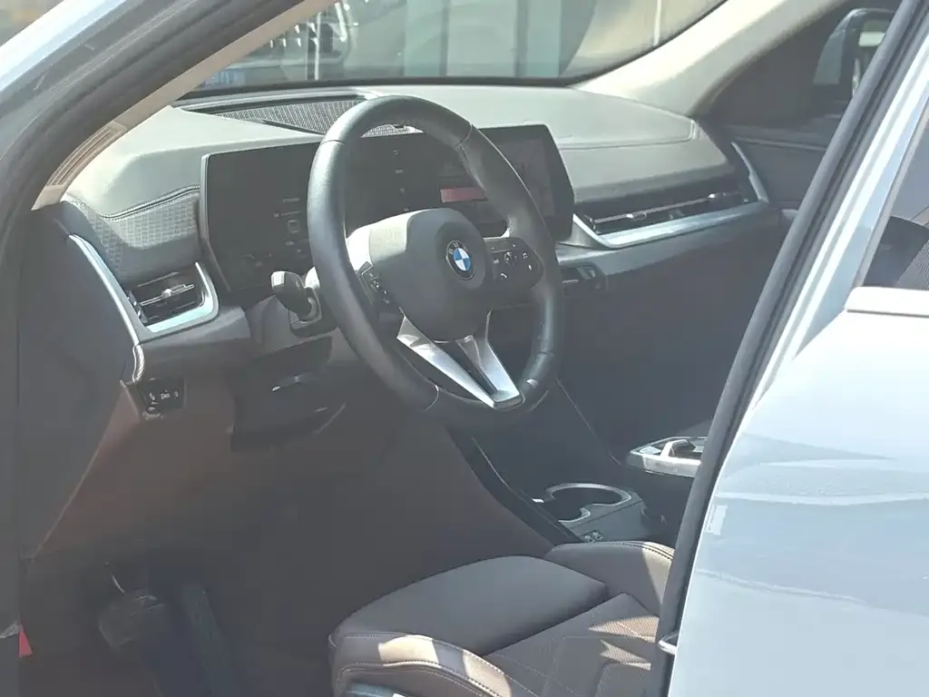 BMW X2 (Import) — фото 3