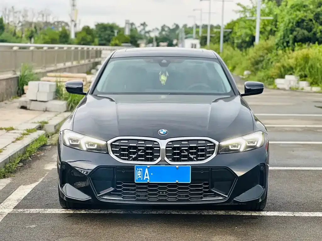 BMW 3 Series — фото 1