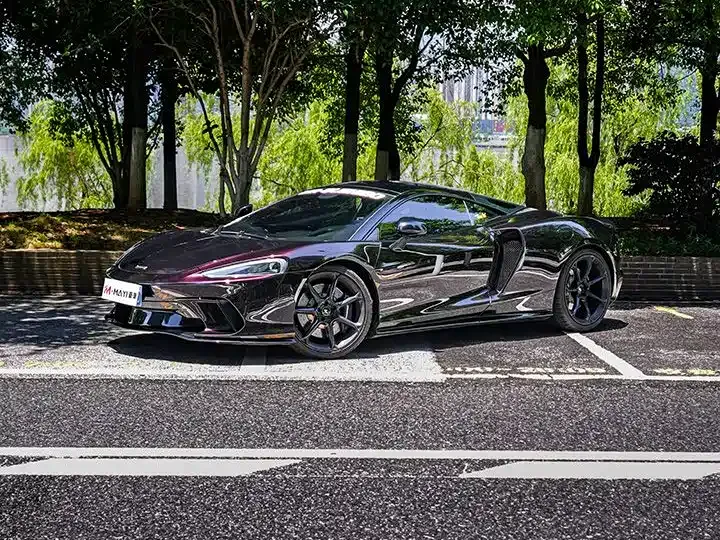 McLaren GT — фото 1