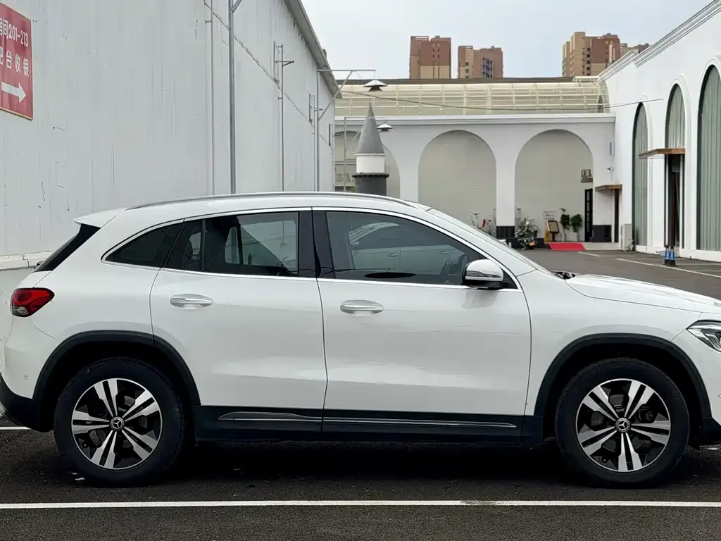 Mercedes-Benz GLA — фото 4