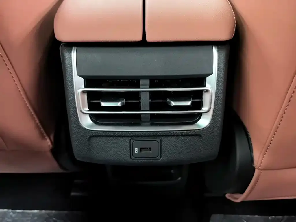 Changan CS75 PLUS — фото 2