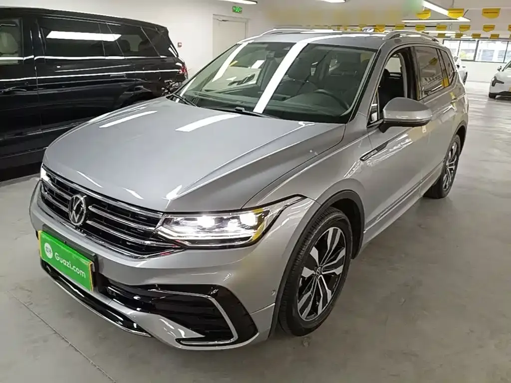 Volkswagen Tiguan L — фото 4