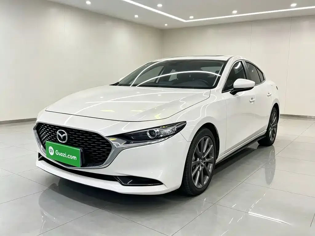 Mazda 3 Axela — фото 1