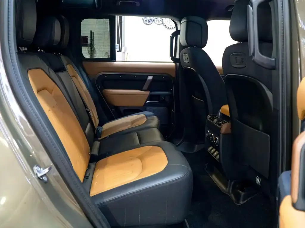 Land Rover Defender — фото 5