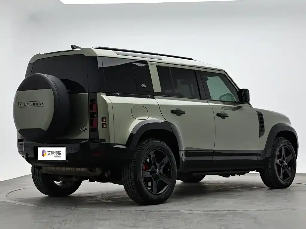 Land Rover Defender — фото 2