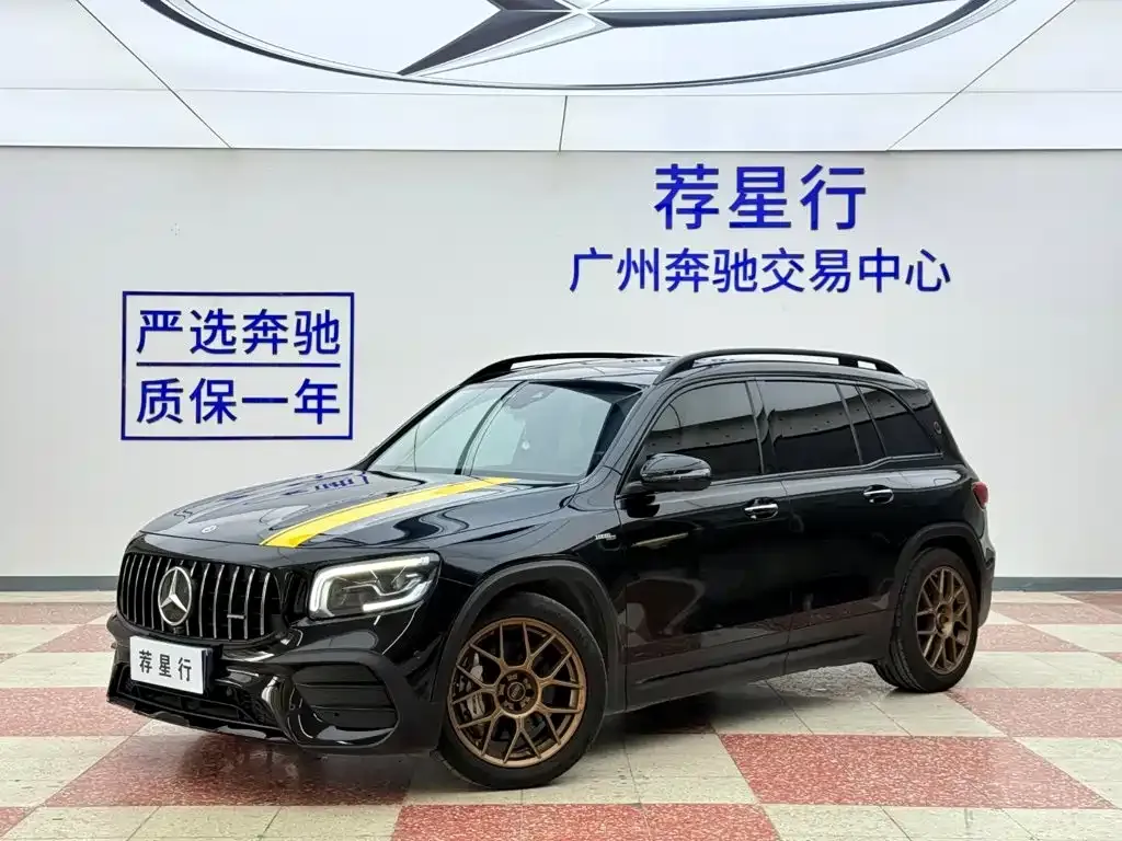 Mercedes-Benz GLB AMG — фото 1