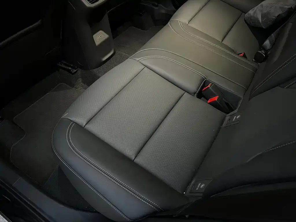 Buick Envision Plus — фото 5