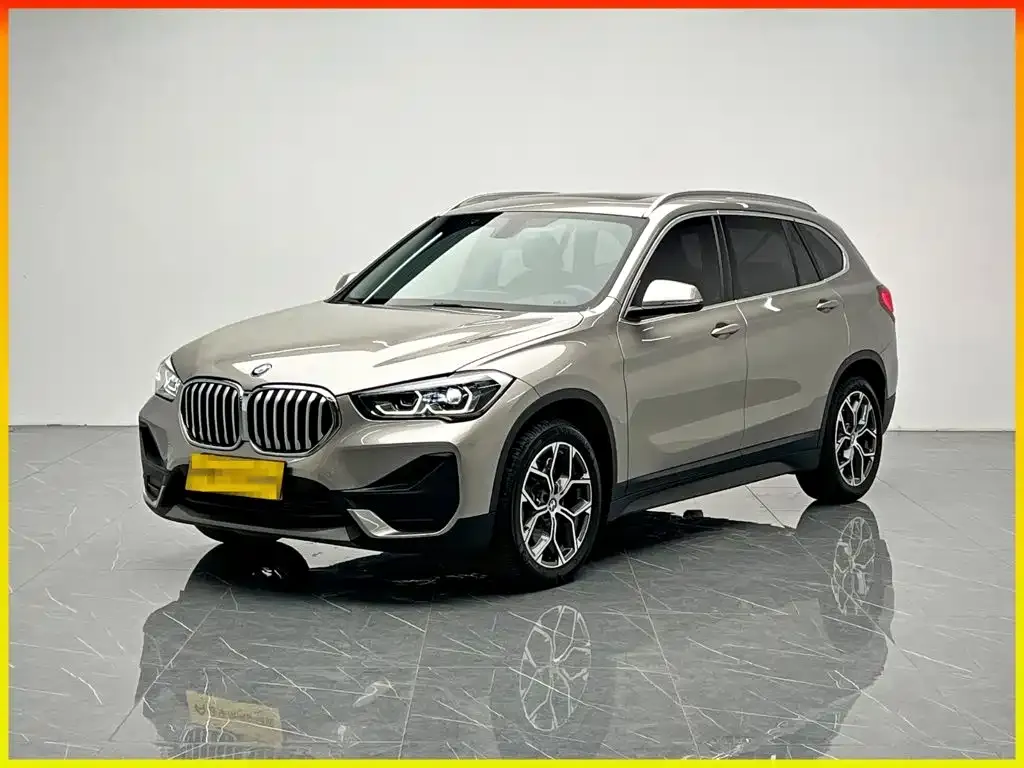 BMW X1 — фото 1