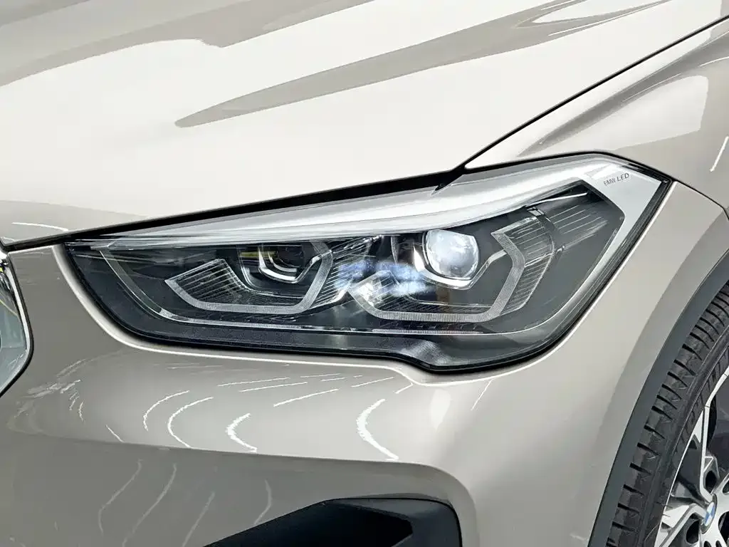 BMW X1 — фото 3
