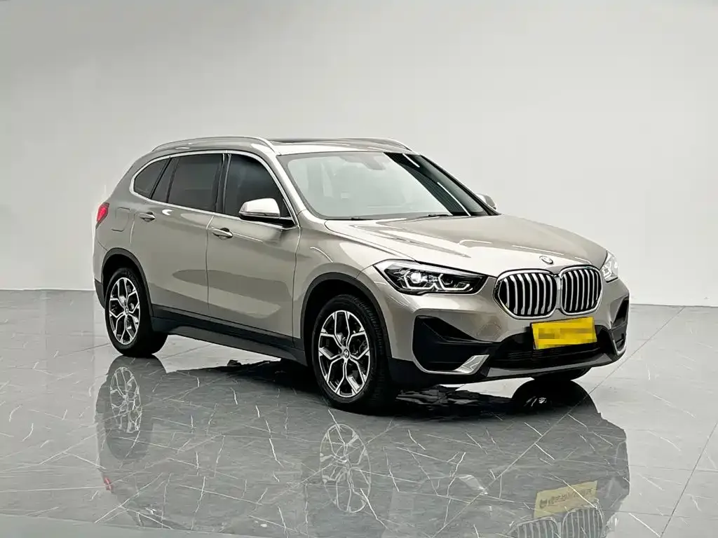 BMW X1 — фото 5