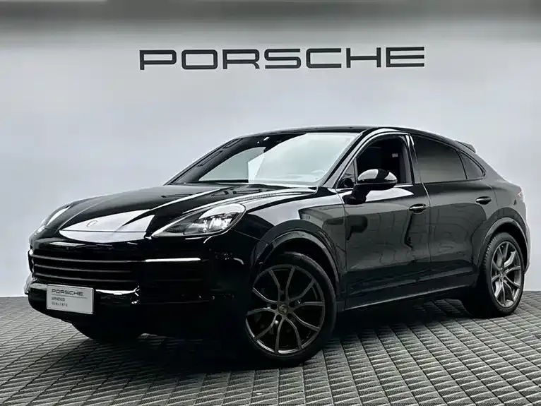 Porsche Cayenne — фото 1
