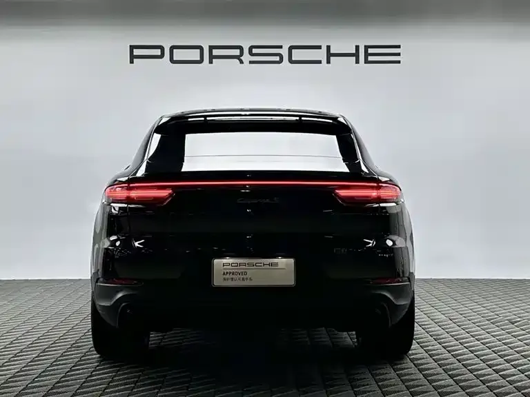Porsche Cayenne — фото 2