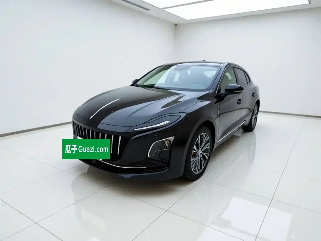 Hongqi E-QM5 — фото 1