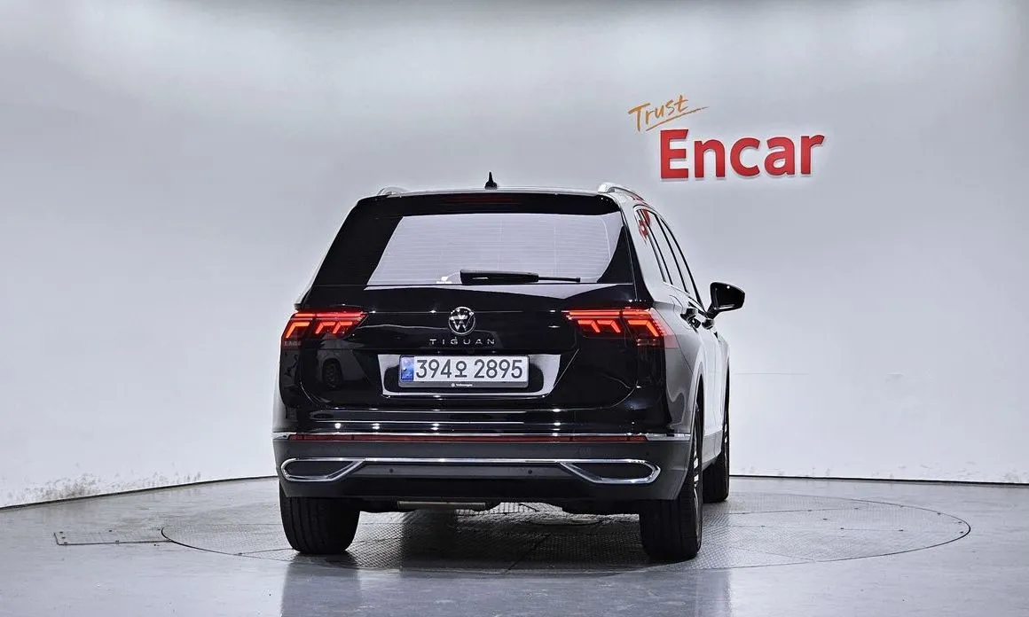 Volkswagen Tiguan — фото 2