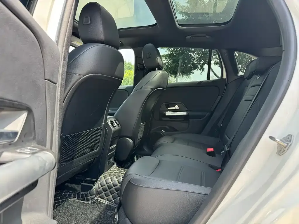 Mercedes-Benz GLA — фото 5