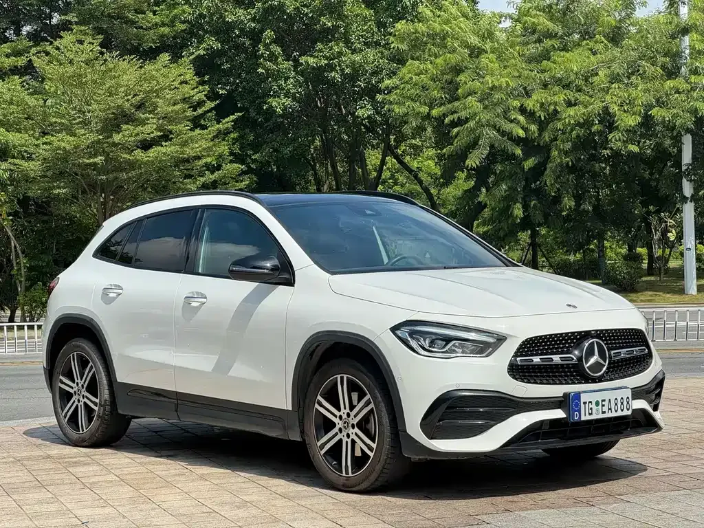 Mercedes-Benz GLA — фото 8