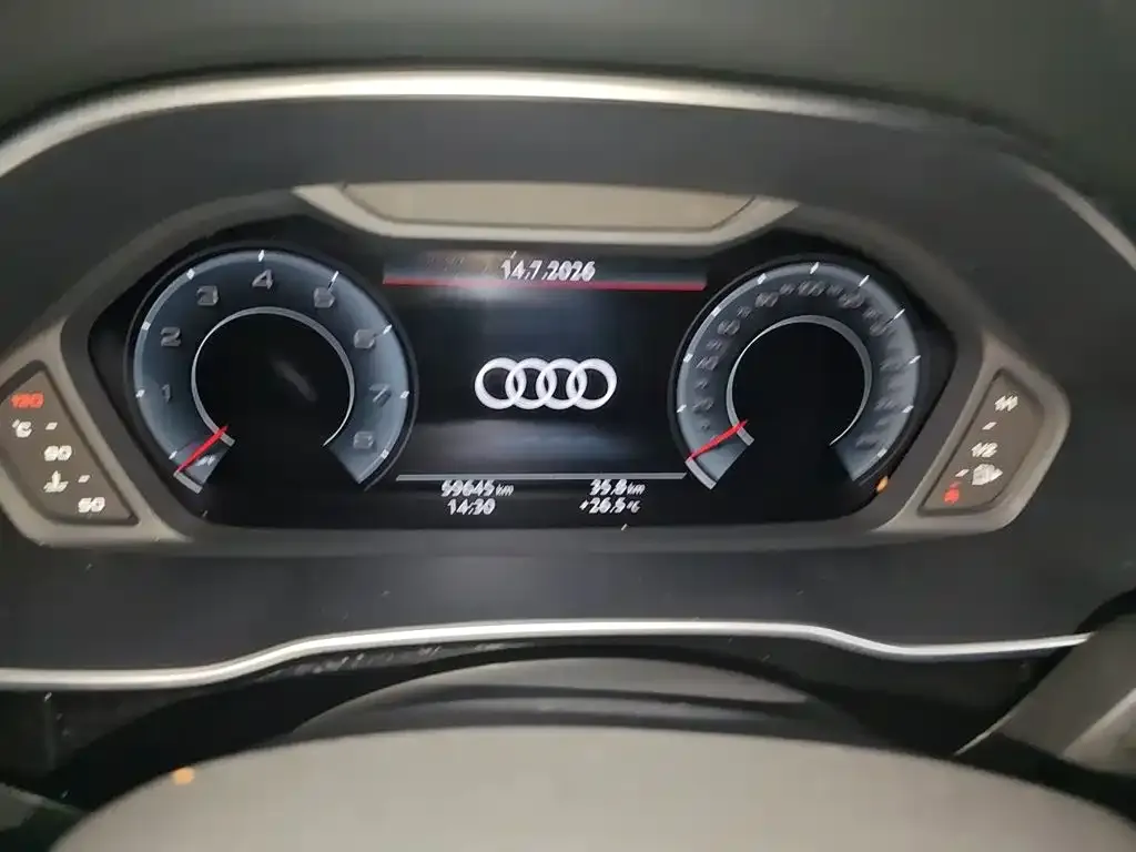 Audi Q3 — фото 6