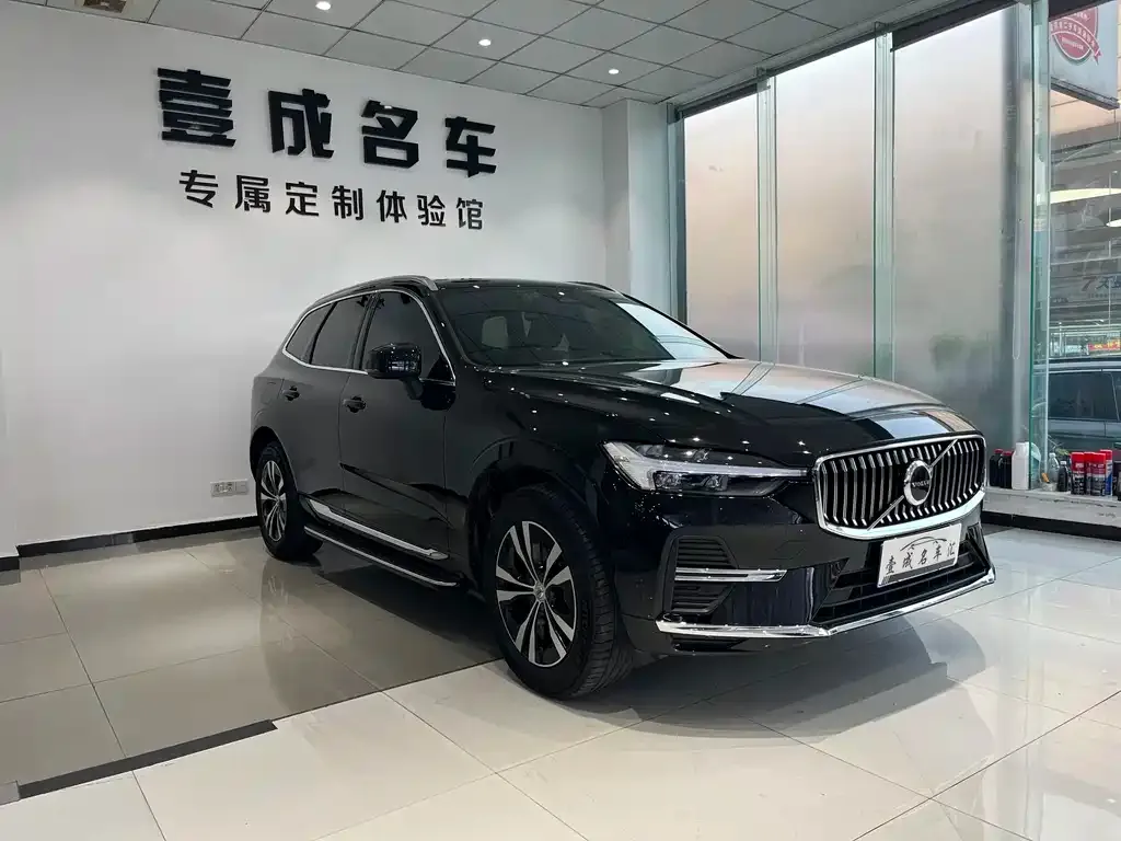 Volvo XC60 — фото 2