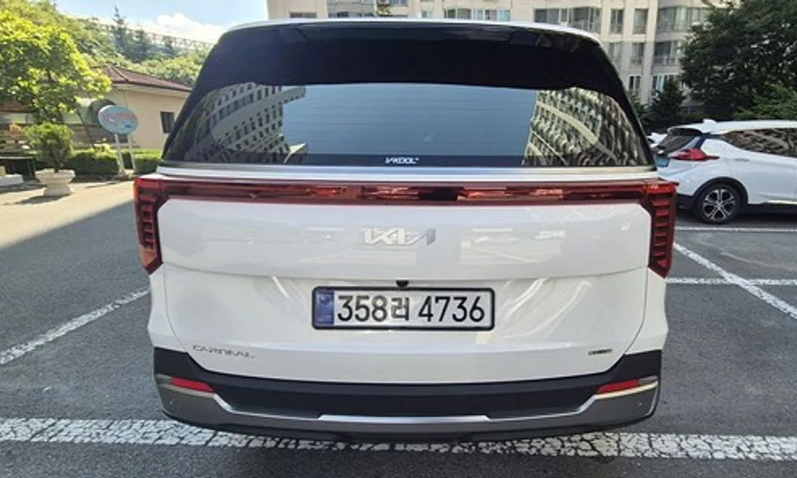 Kia Carnival — фото 2