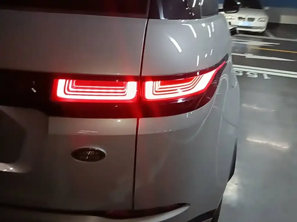 Land Rover Evoque — фото 10