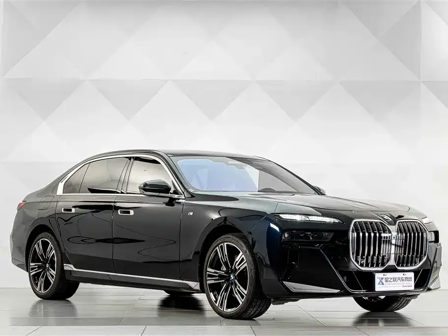 BMW 7 Series — фото 3