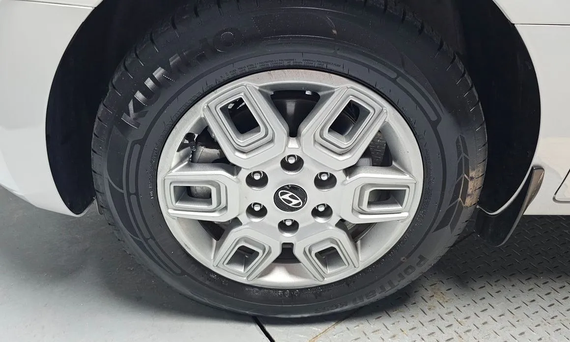 Hyundai Staria — фото 3