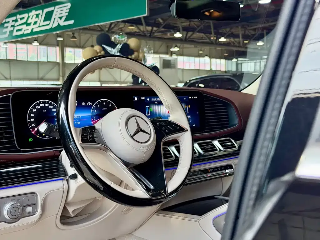 Mercedes-Benz GLS — фото 3