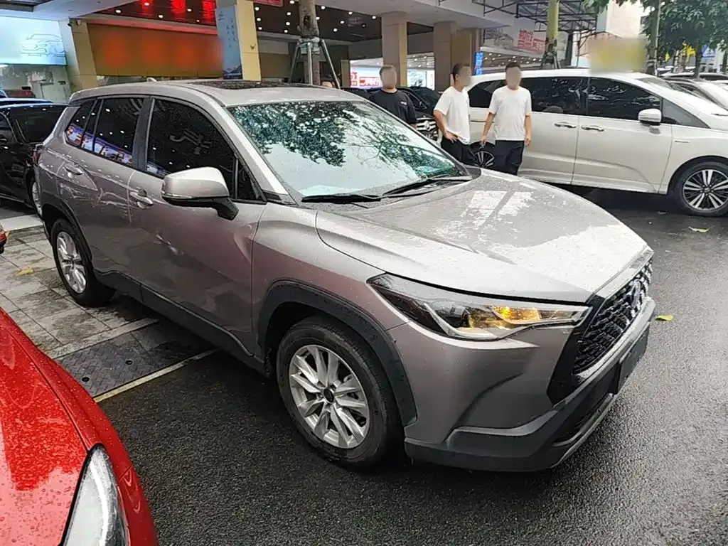 Toyota Corolla Cross — фото 8