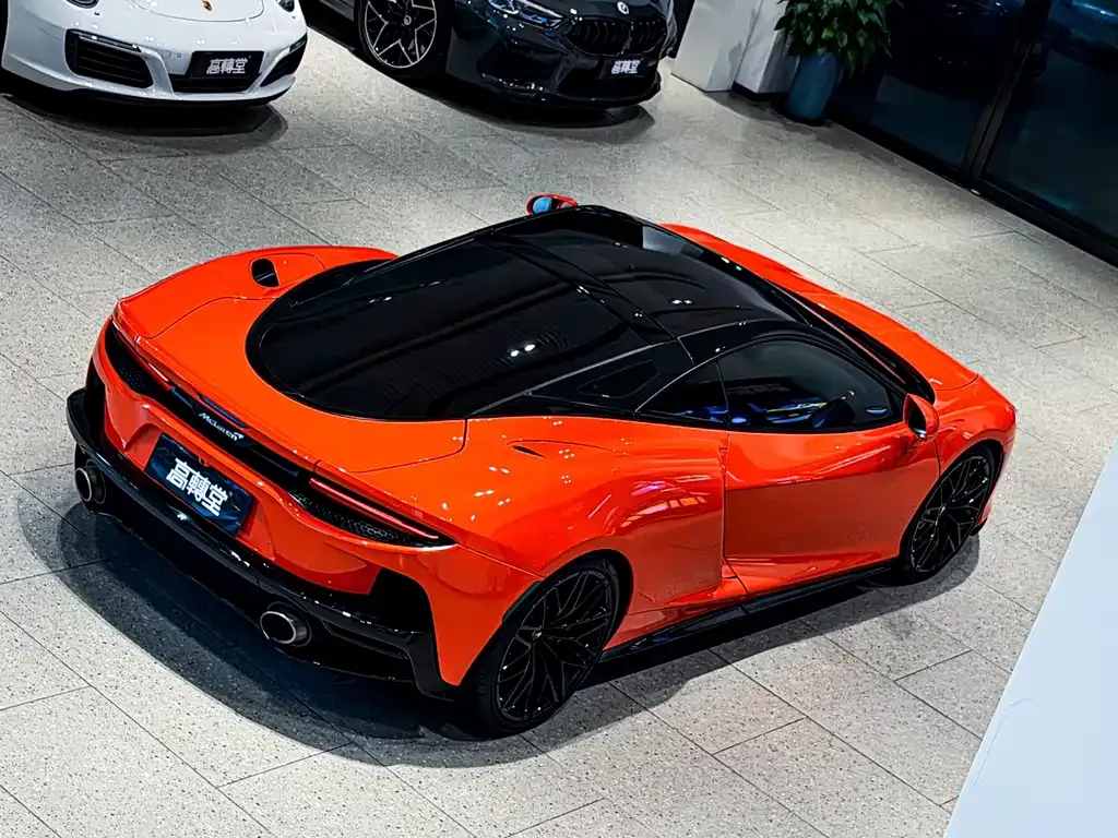 McLaren GT — фото 10