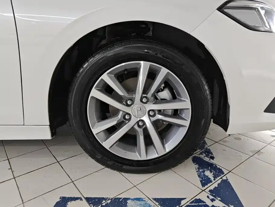 Honda Civic — фото 6
