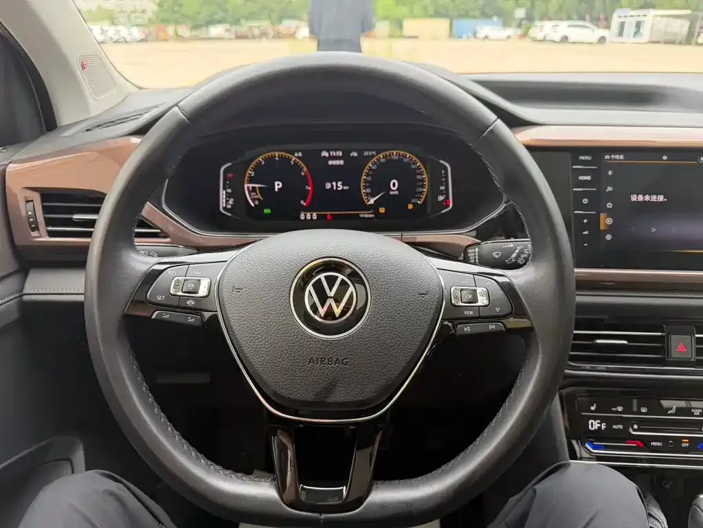 Volkswagen Tharu — фото 2