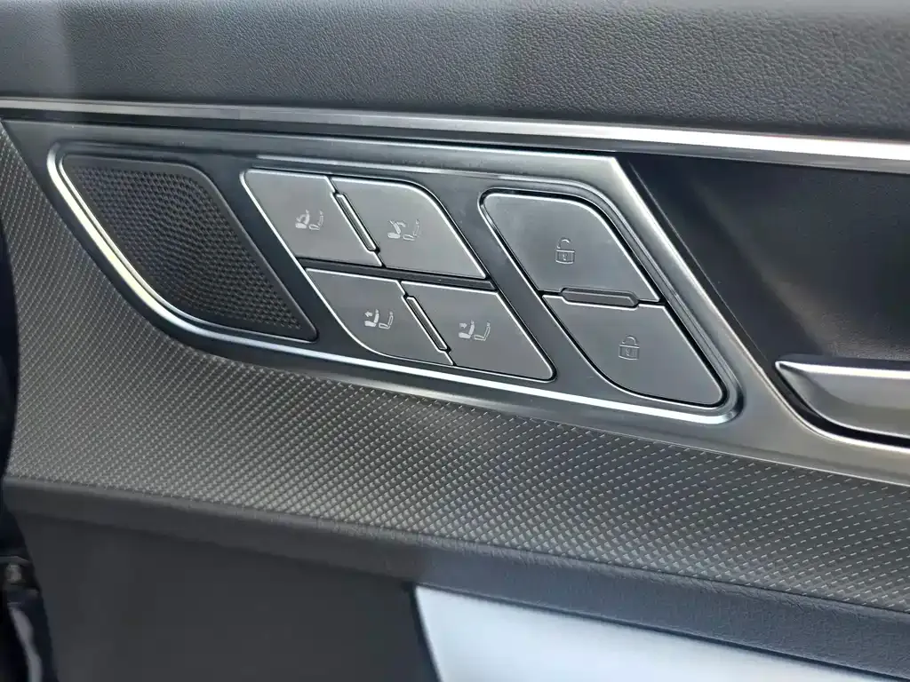 Audi A7L — фото 3