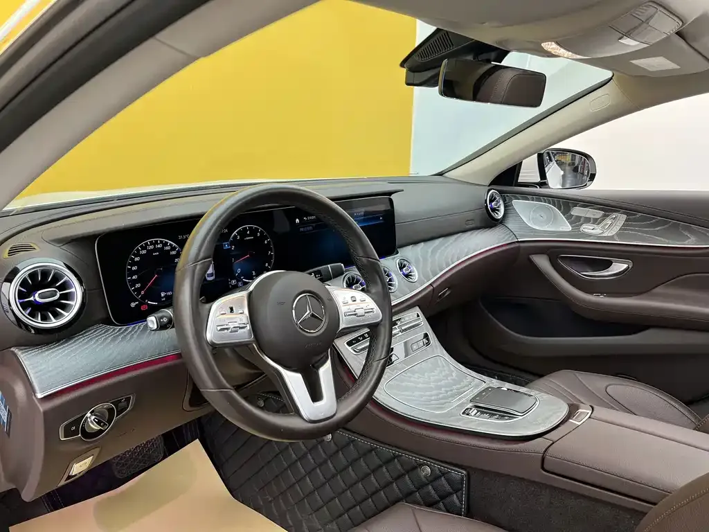 Mercedes-Benz CLS — фото 4