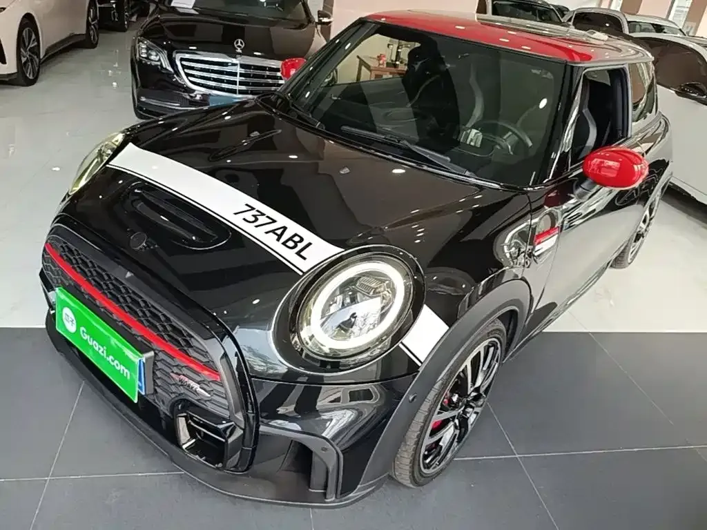MINI JCW (John Cooper Works) — фото 1