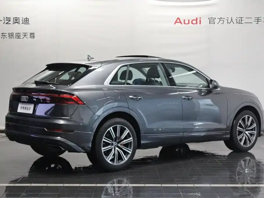 Audi Q8 — фото 6