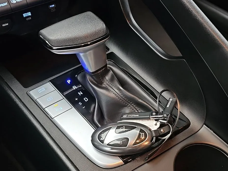 Hyundai AVANTE — фото 8