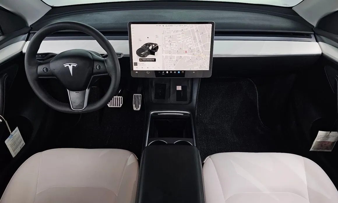 Tesla Model Y — фото 2