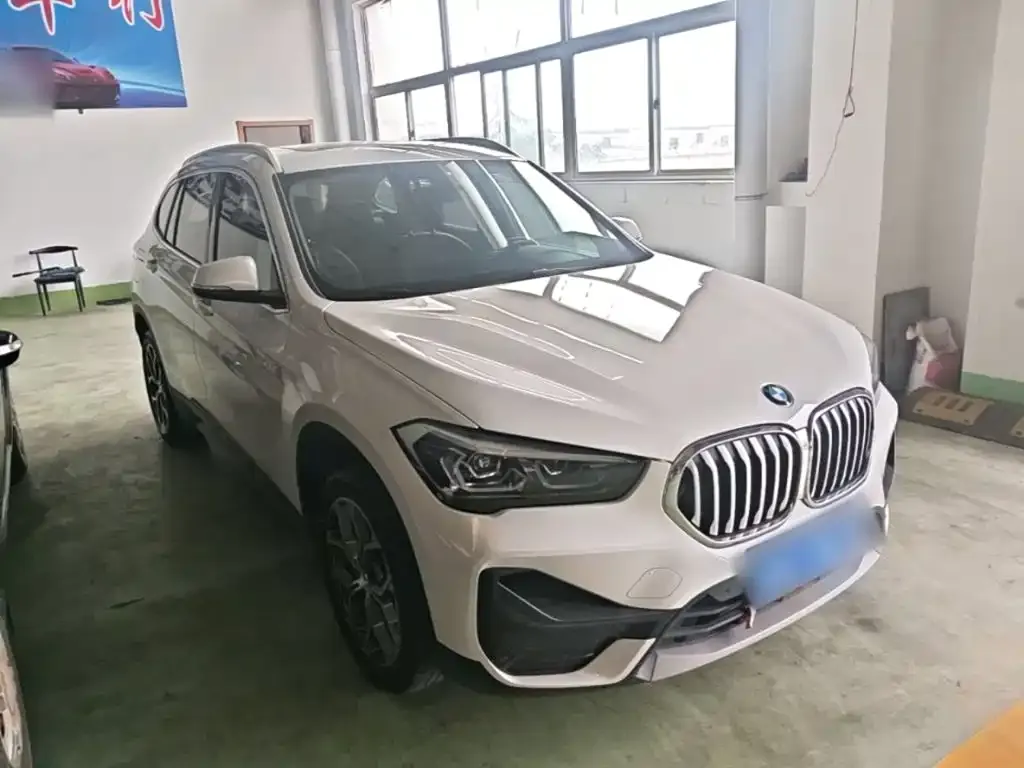 BMW X1 — фото 2