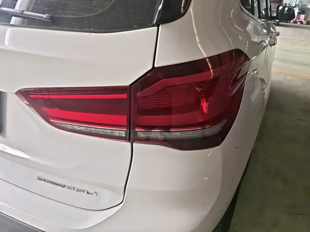 BMW X1 — фото 3