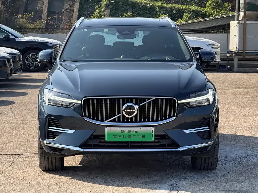 Volvo XC60 PHEV — фото 7