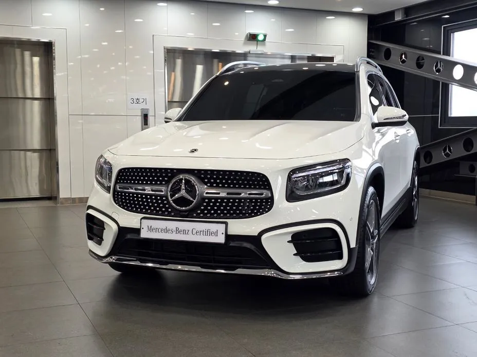 Mercedes-Benz GLB-Class — фото 1