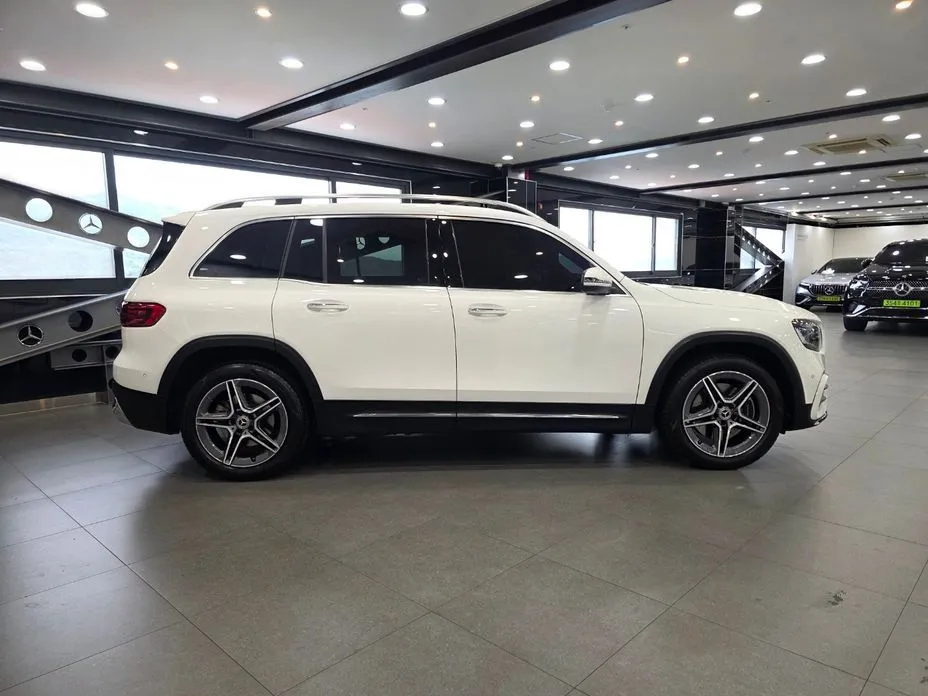 Mercedes-Benz GLB-Class — фото 7