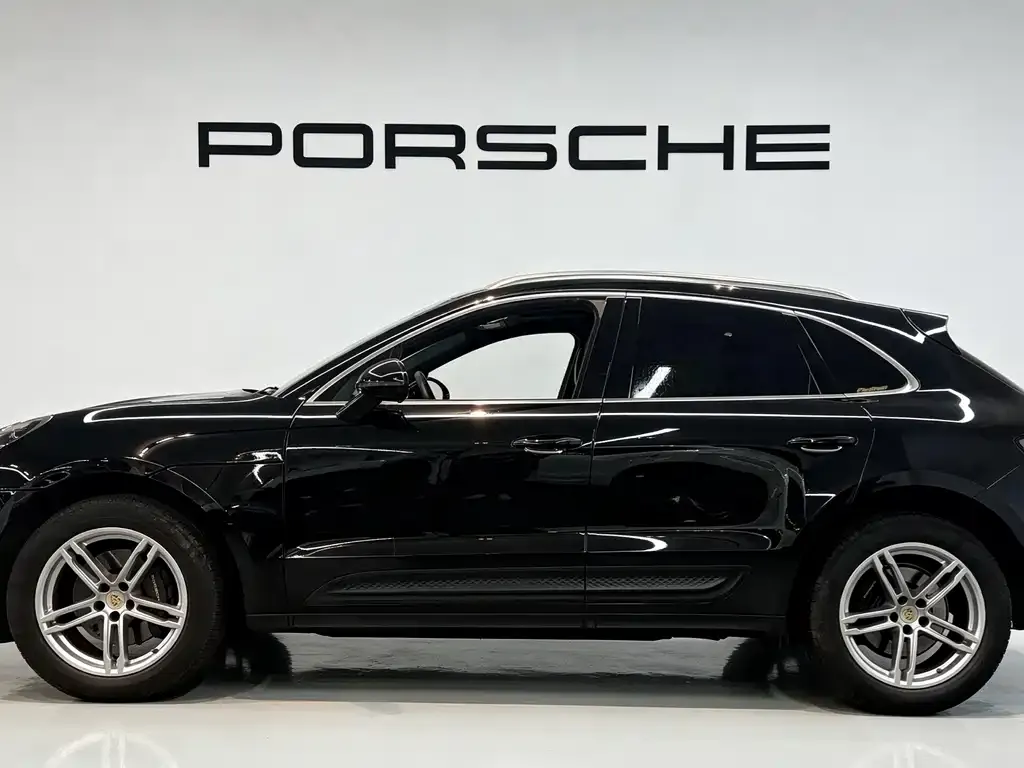 Porsche Macan — фото 8