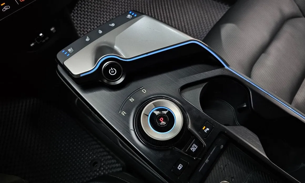 Kia EV6 — фото 6