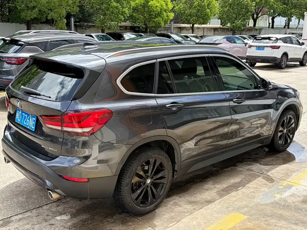 BMW X1 — фото 10