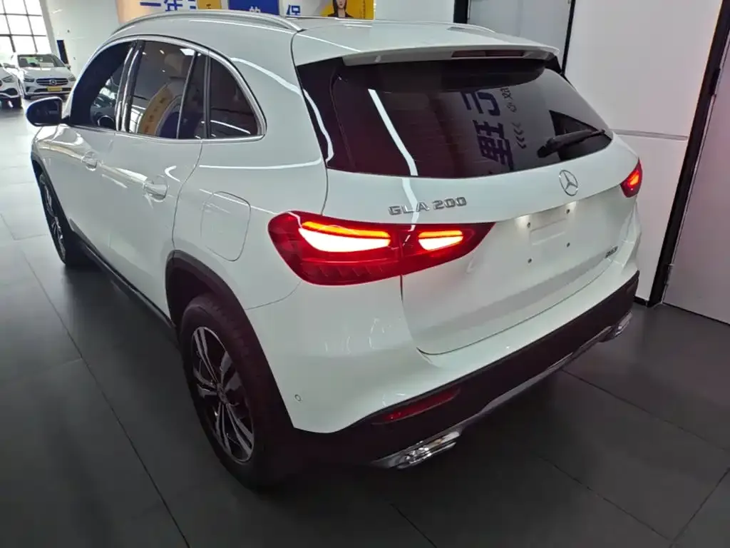 Mercedes-Benz GLA — фото 9