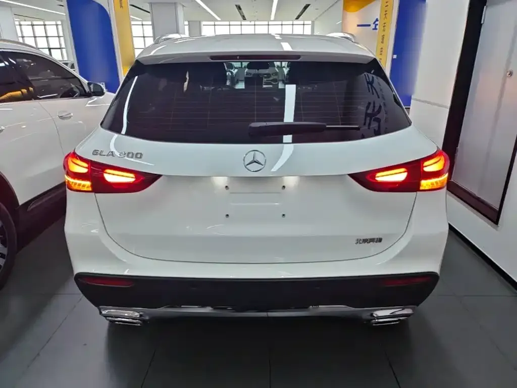 Mercedes-Benz GLA — фото 7