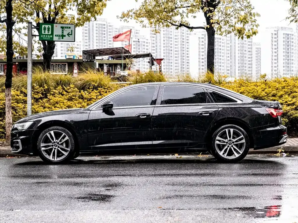 Audi A6L — фото 8