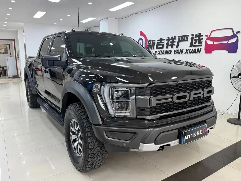 Ford F-150 Raptor — фото 1